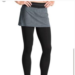Athleta suit up Placid 2 in 1 skirt leggings SM